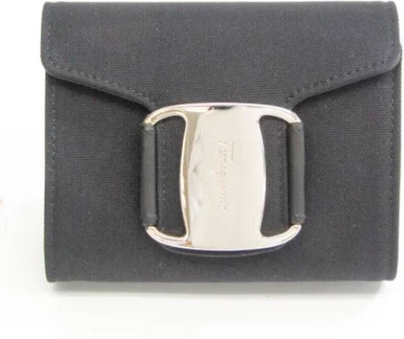 Salvatore Ferragamo Pre-owned Voldoende lederen klauwen Zwart Dames