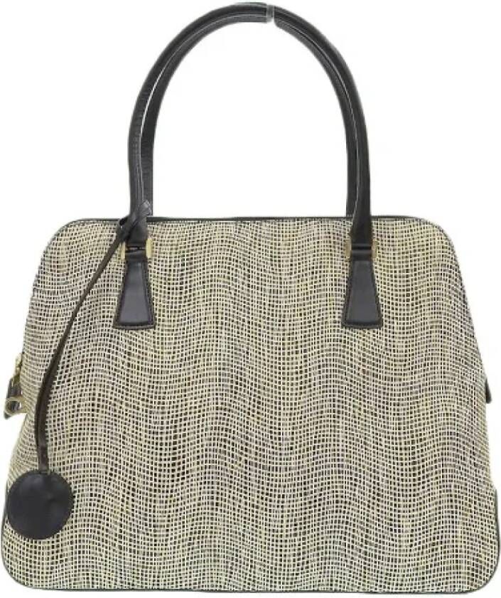 Salvatore Ferragamo Pre-owned Voldoende schouderzakken Zwart Dames