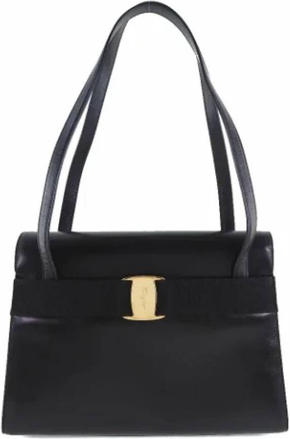 Salvatore Ferragamo Pre-owned Voldoende schouderzakken Zwart Dames
