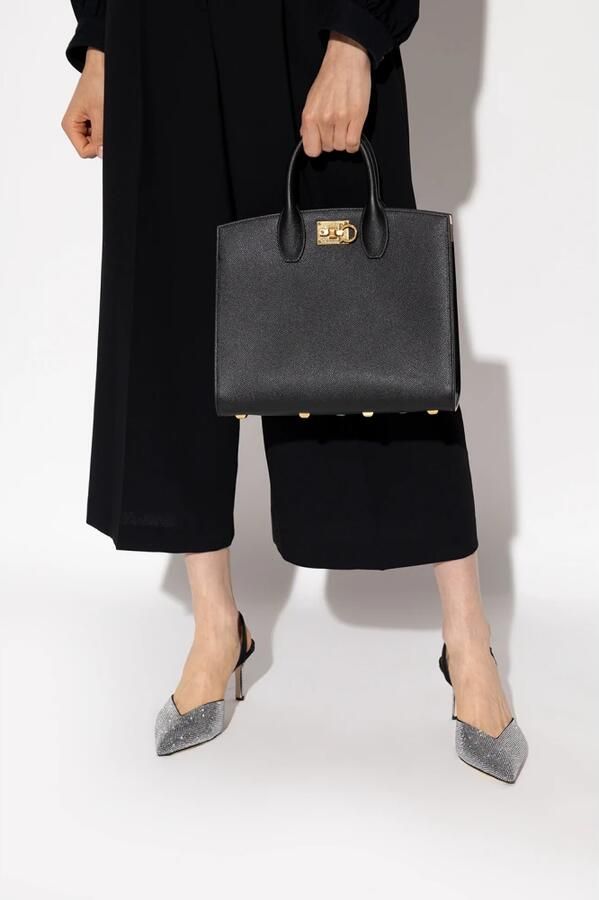 Salvatore Ferragamo Shoppers & Totes Studio Box M' Handbag – Black in zwart - Foto 6