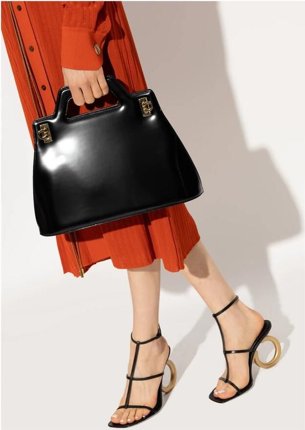 Salvatore Ferragamo Zwarte leren tote tas met Gancini flip-lock sluiting Black Dames - Foto 8