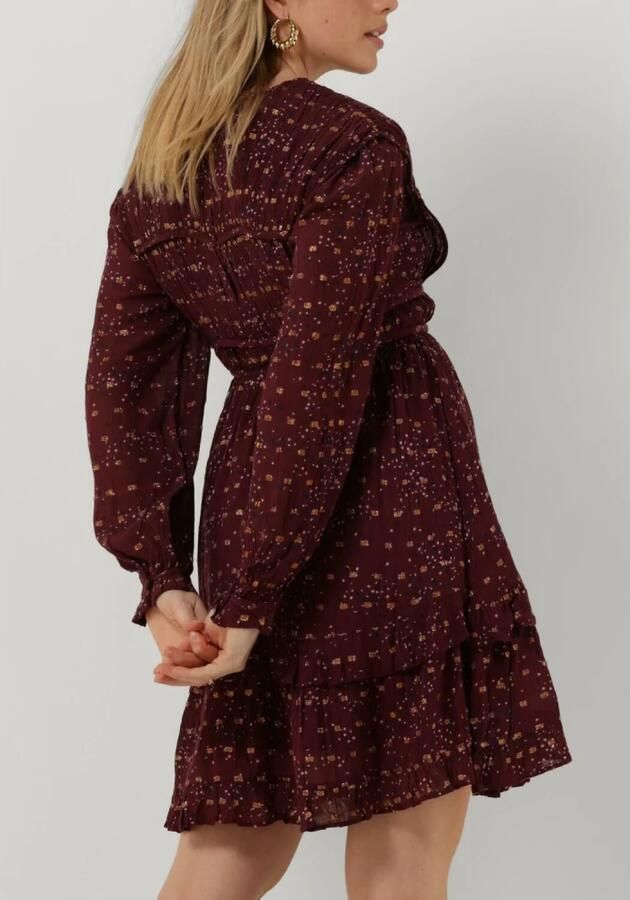 SCOTCH & SODA Dames Jurken Long Sleeved Lurex Jacquard Ruffle Dress With V-neck Rood - Foto 5