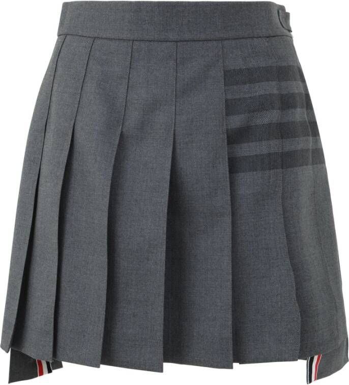 Thom Browne Mini Dropped Back Pleated Skirt With Tonal Woven 4 BAR Grijs Dames