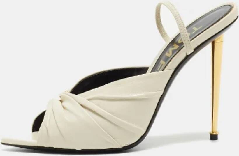 Tom Ford Pre-owned Leather sandals White Dames