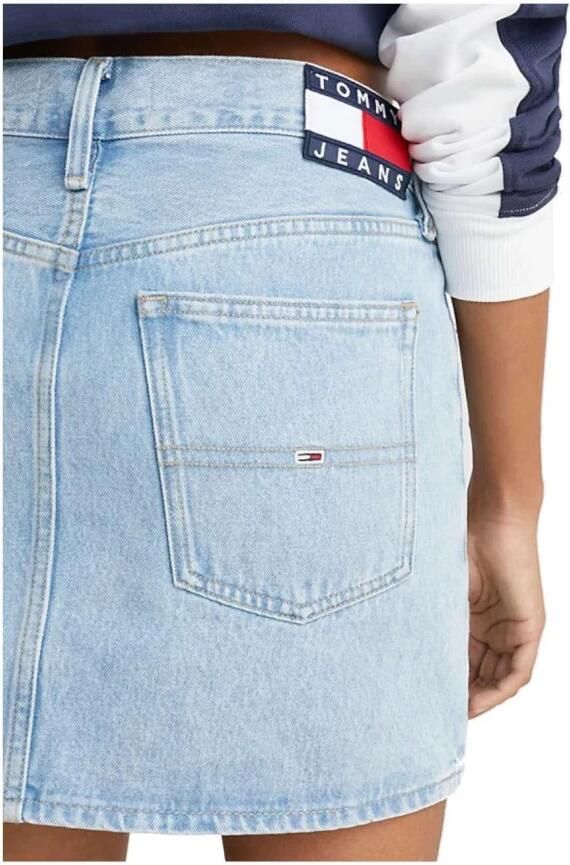 TOMMY JEANS Jeansrok IZZIE MINI DENIM SKIRT BG4015 met -logobadge