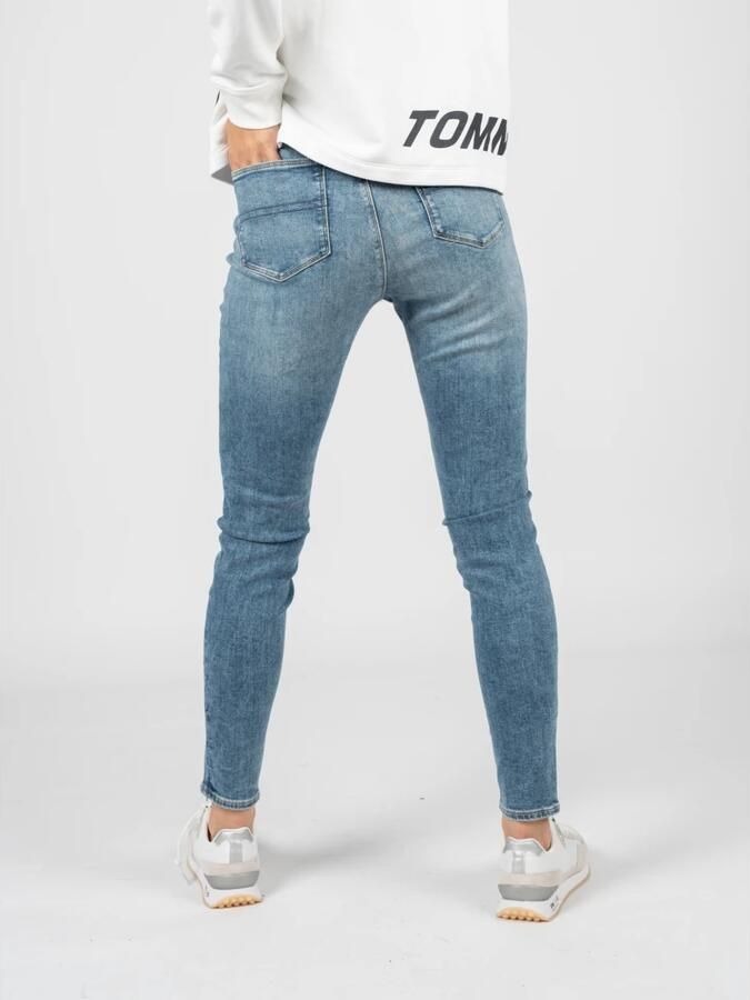 TOMMY JEANS Skinny fit jeans SYLVIA HR SPR SKNY met logobadge & borduursels - Foto 3