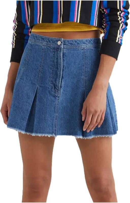 TOMMY JEANS Jeansrok TJW LW DENIM PLEAT MINI SKIRT met merklabel borduursel