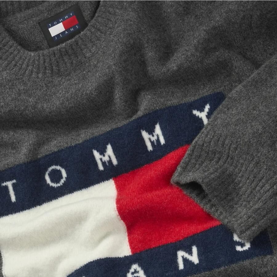 Tommy Jeans Regular fit gebreide pullover met labelstitching