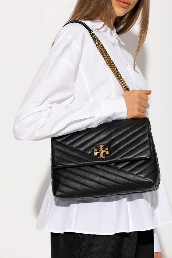 TORY BURCH Crossbody bags Kira Chevron Convertible Shoulder Bag in zwart - Foto 4