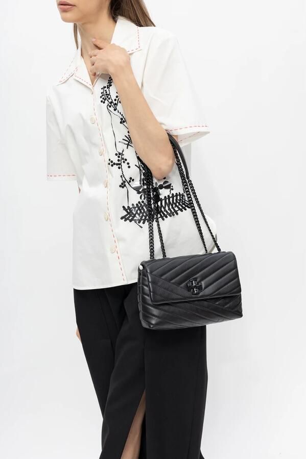 TORY BURCH Crossbody bags Kira Chevron Powder Coated Small Convertible Shoul in zwart - Foto 6