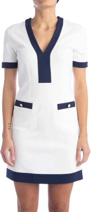 Twinset Elegante V-hals Jurk met Juweelknopen White Dames