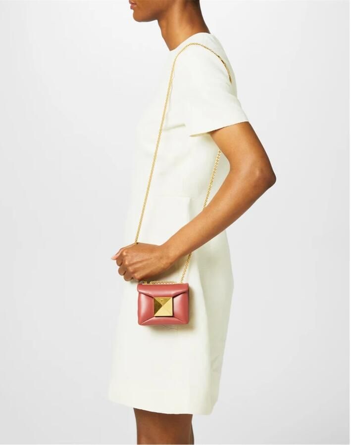 Valentino Garavani Crossbody bags One Stud Micro Crossbody Bag in bruin - Foto 2