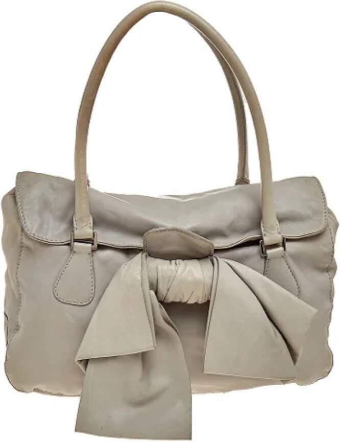 Valentino Vintage Pre-owned Leather handbags Grijs Dames