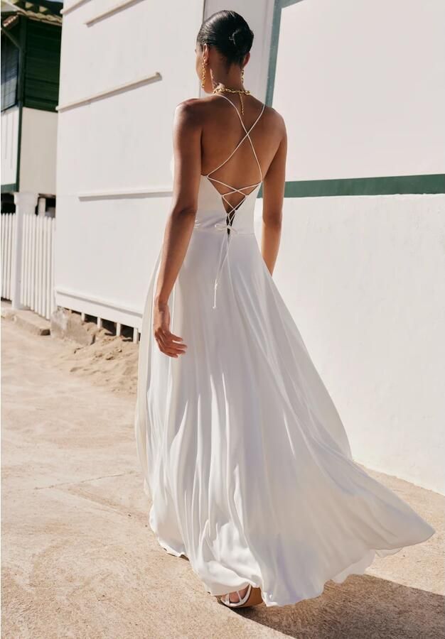 Vera Mont Elegant Avondjurk met Watervalhalslijn White Dames