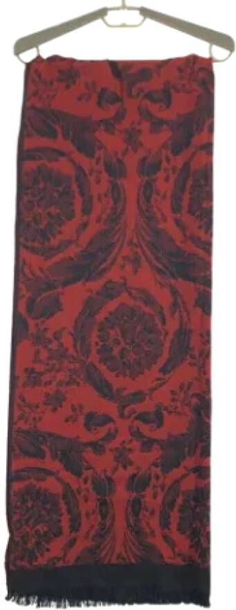 Versace Pre-owned Fabric scarves Rood Dames