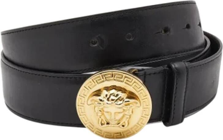 Versace Pre-owned Leather belts Zwart Dames