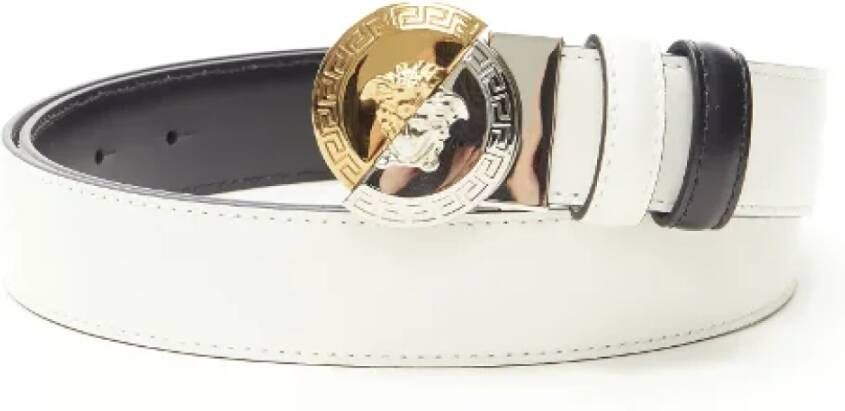 Versace Pre-owned Leather belts Zwart Dames