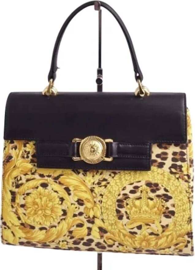 Versace Pre-owned Leather handbags Yellow Dames