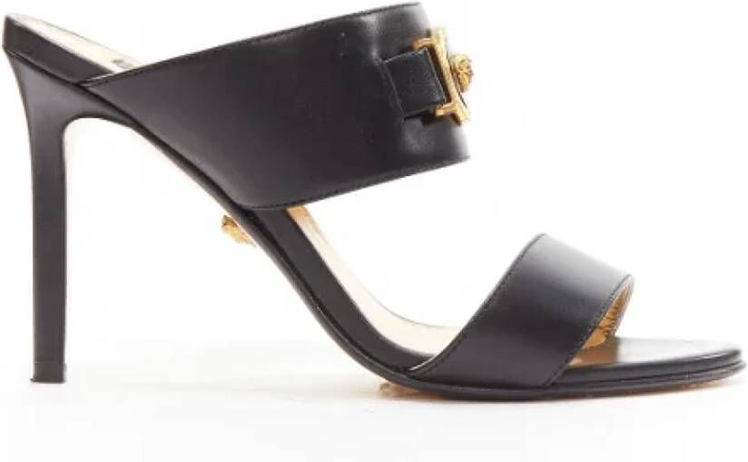 Versace Pre-owned Leather heels Zwart Dames