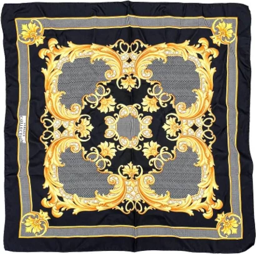 Versace Pre-owned Silk scarves Zwart Dames