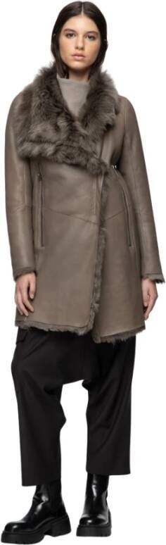 Vespucci by VSP Faux Fur & Shearling Jackets Beige Dames