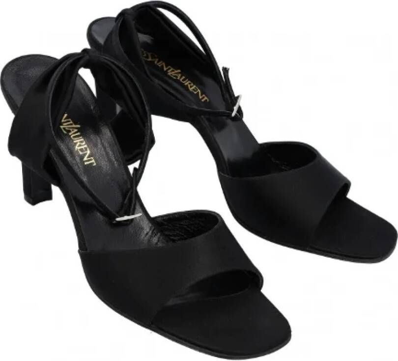 Yves Saint Laurent Vintage Pre-owned Fabric heels Zwart Dames