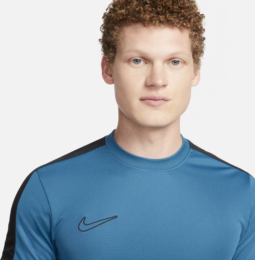 Nike Academy voetbaltop met Dri-FIT en korte mouwen voor heren Blauw