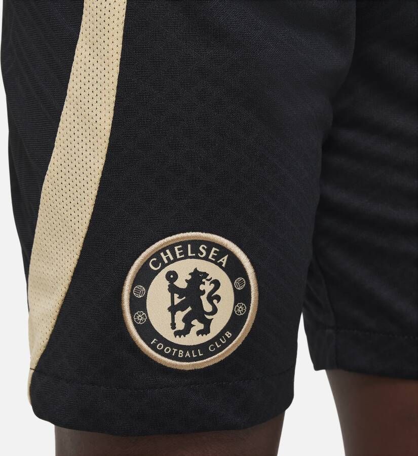 Nike Chelsea FC Strike knit voetbalshorts met Dri-FIT voor kids Zwart