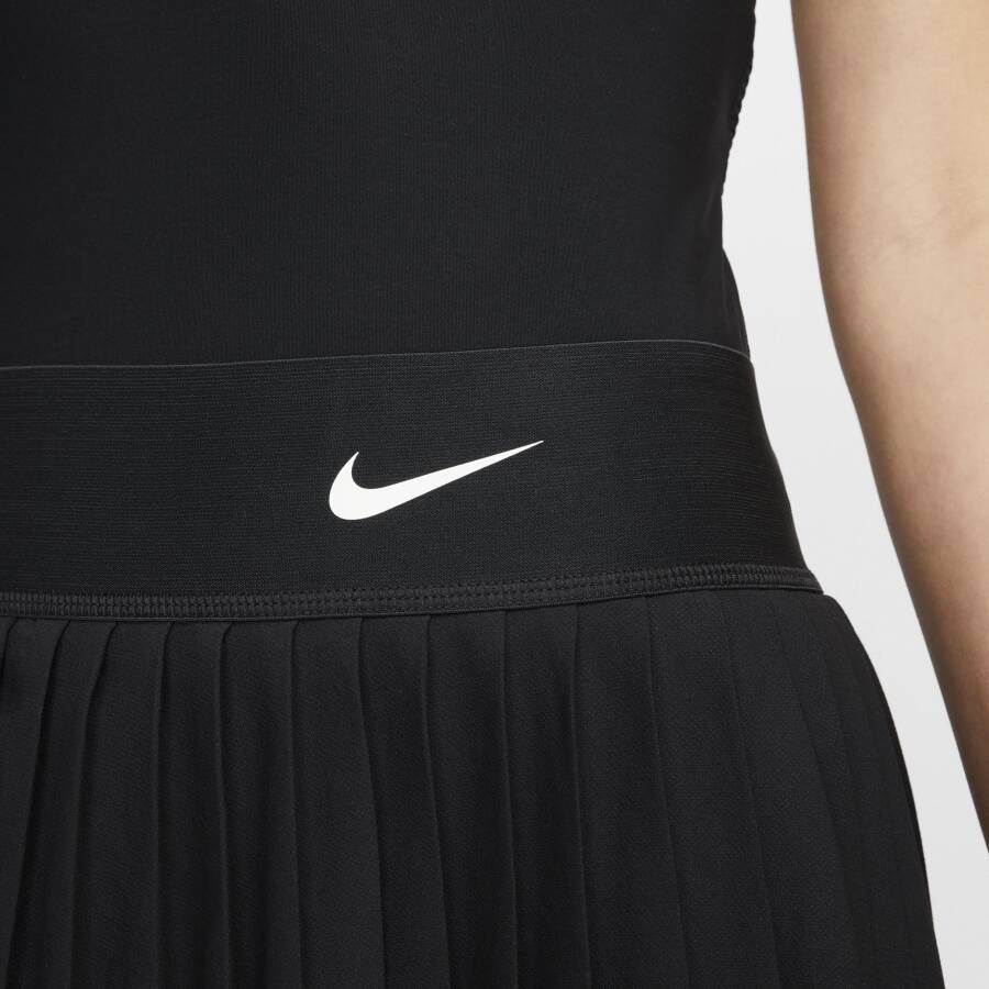 Nike Court Dri-FIT Advantage Tennisrok met plooien Zwart