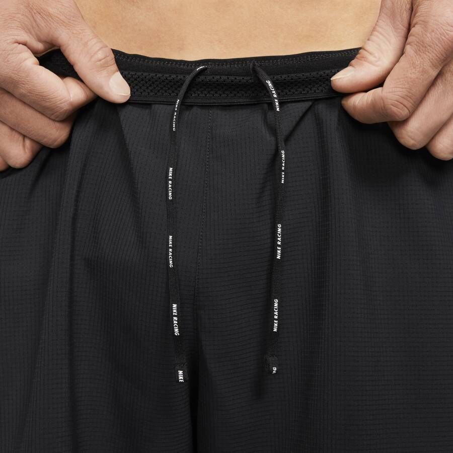 Nike Dri-FIT ADV AeroSwift Racingshorts met binnenbroek voor heren (10 cm) Zwart