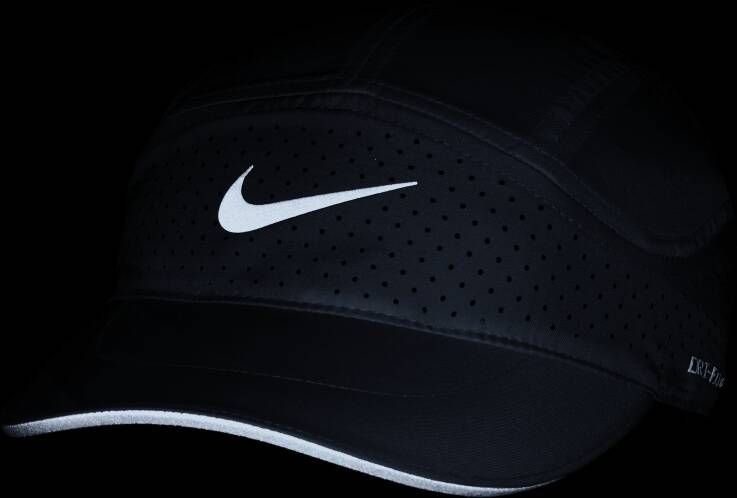 Nike Dri-FIT ADV Fly ongestructureerde reflecterende pet Wit