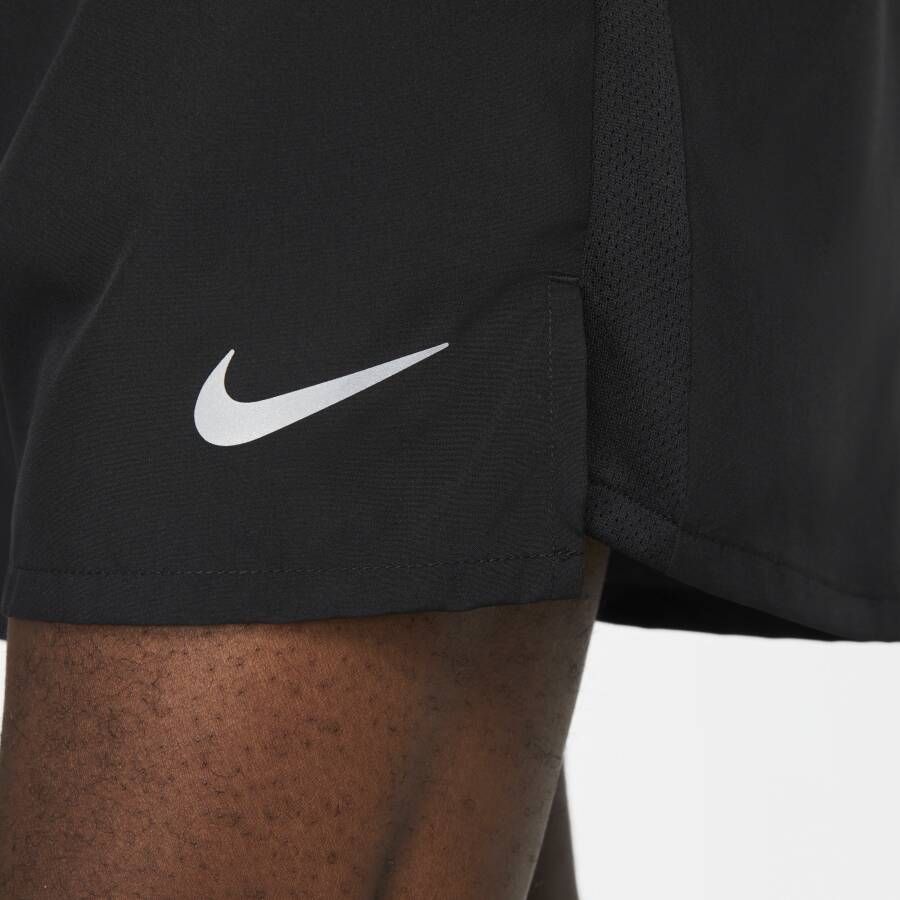 Nike Challenger Dri-FIT hardloopshorts met binnenbroek voor heren (13 cm) Zwart