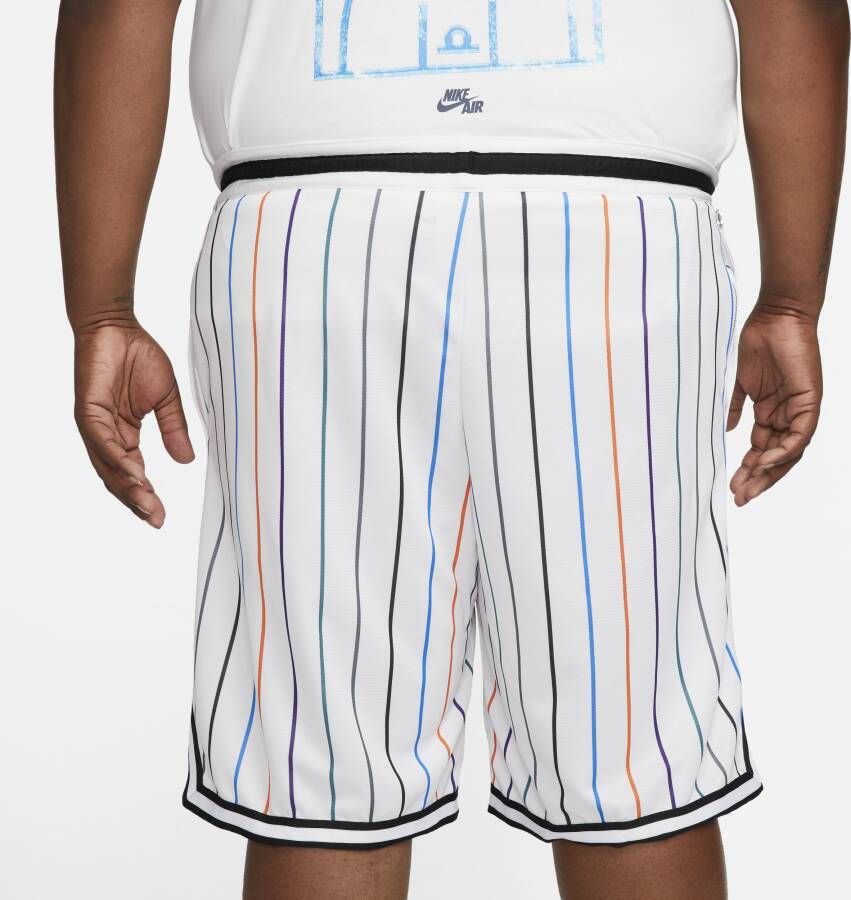 Nike Dri-FIT DNA Basketbalshorts voor heren (26 cm) Wit