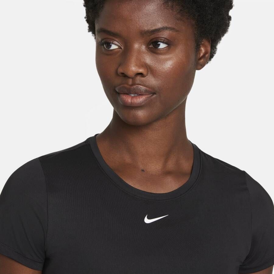 Nike Dri-FIT One Damestop met aansluitende pasvorm en korte mouwen Zwart