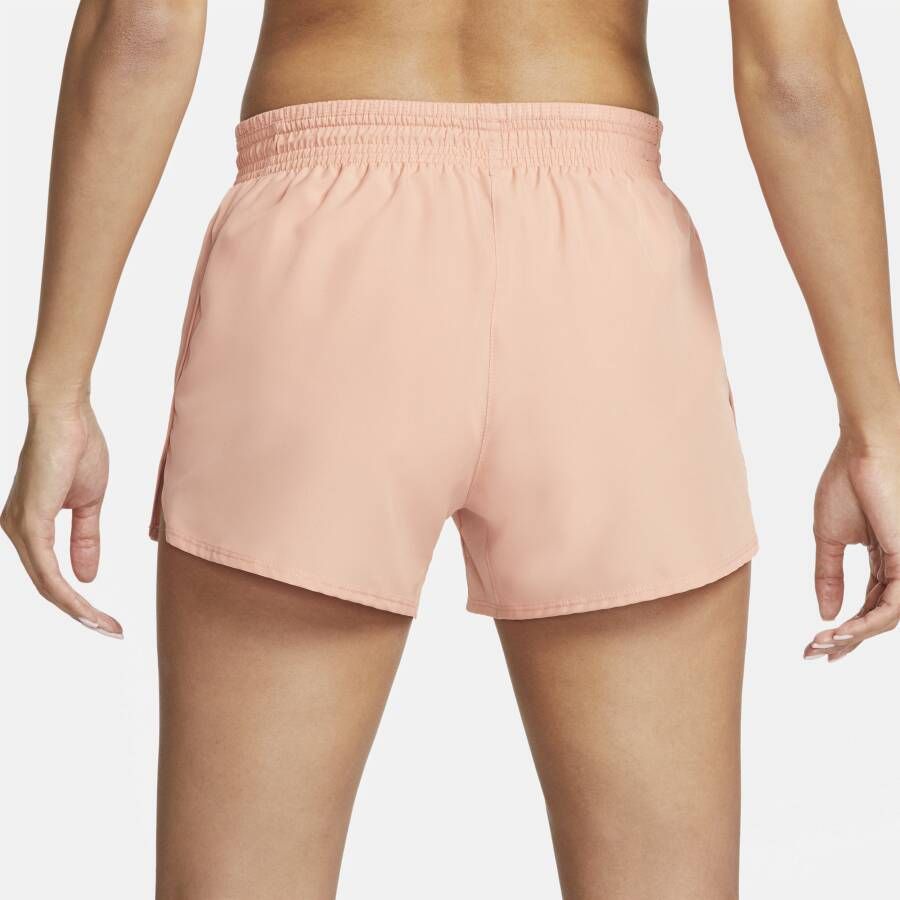 Nike Dri-FIT Swoosh Run Hardloopshorts met halfhoge taille en binnenbroek voor dames Oranje
