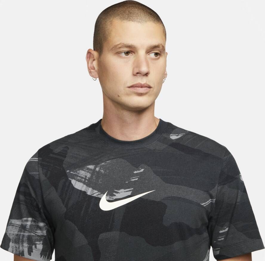 Nike Dri-FIT Trainingsshirt met camouflageprint voor heren Zwart - Foto 4