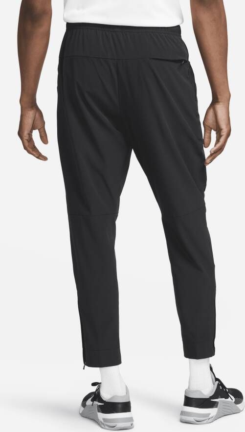 Nike Unlimited Dri-FIT veelzijdige herenbroek met ritsboord Zwart - Foto 2
