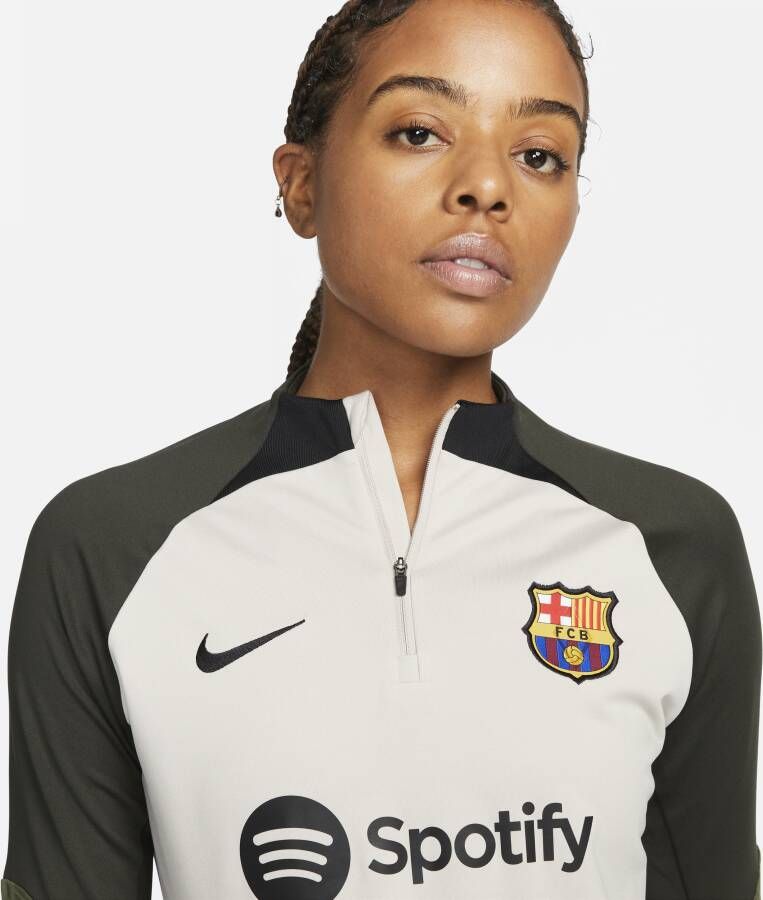 Nike FC Barcelona Strike Dri-FIT voetbaltrainingstop voor dames Bruin