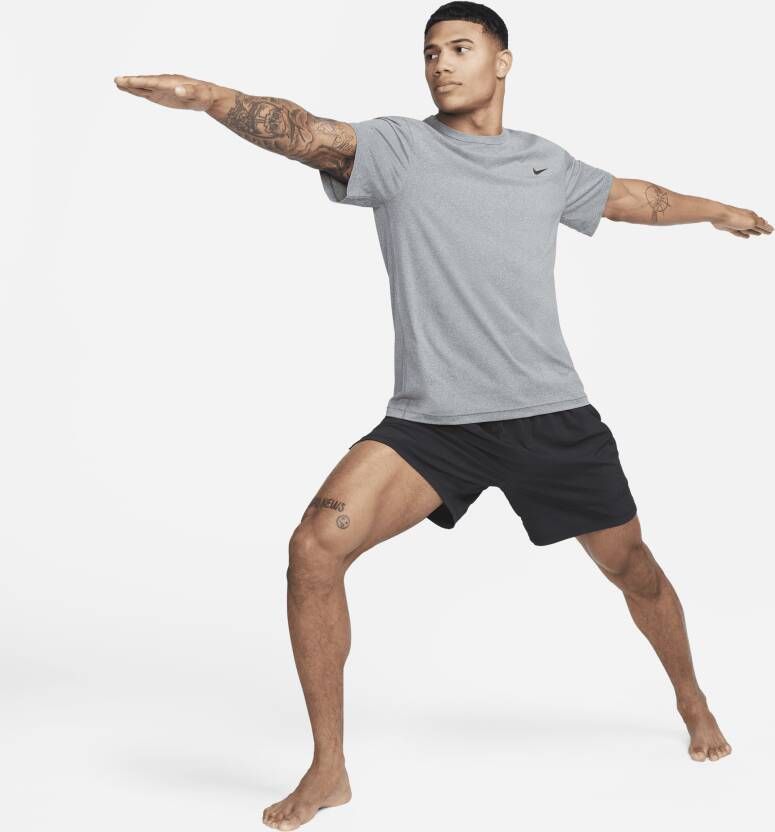Nike Hyverse Dri-FIT UV multifunctionele herentop met korte mouwen Grijs - Foto 4