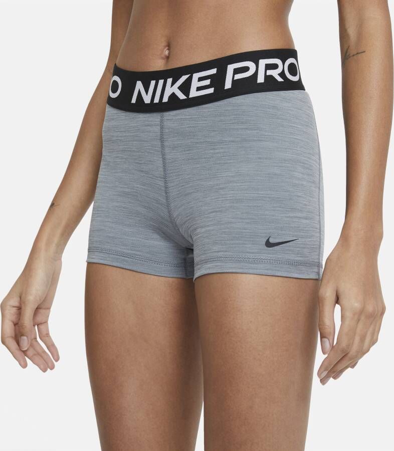 Nike Pro Damesshorts van 7 5 cm Grijs