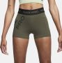 Nike Pro Shorts met halfhoge taille en graphic voor dames (8 cm) Groen - Thumbnail 2