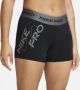 Nike Pro Shorts met halfhoge taille en graphic voor dames (8 cm) Zwart - Thumbnail 2