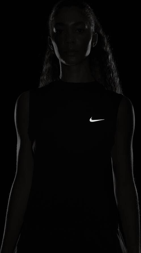 Nike Running Division tanktop voor dames Zwart