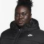 Nike Sportswear Classic Puffer Therma-FIT ruimvallende parka met capuchon voor dames (Plus Size) Zwart - Thumbnail 3