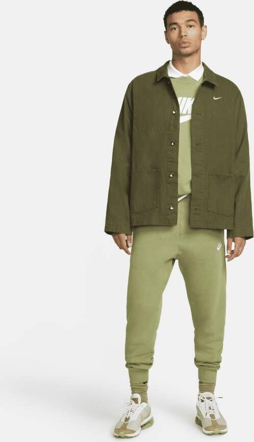 Nike Sportswear Club Fleece Herenshirt met ronde hals en graphic Groen