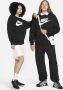 Nike Sportswear Club Fleece Herenshirt met ronde hals en graphic Zwart - Thumbnail 4
