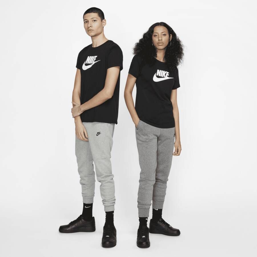Nike Sportswear Essential T-shirt Zwart