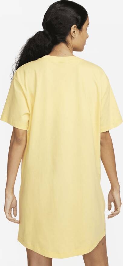 Nike Sportswear Chill Knit oversized T-shirtjurk Bruin