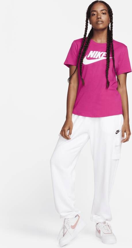 Nike Sportswear Essentials T-shirt met logo voor dames Roze
