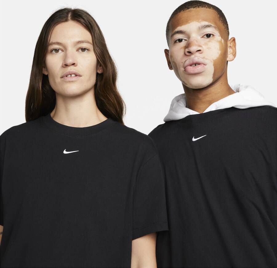 Nike Sportswear Essentials T-shirt voor dames Zwart